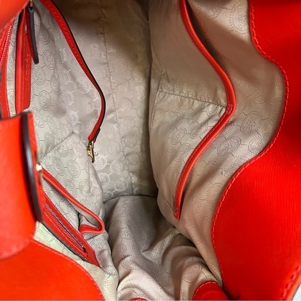 8- MICHAEL MICHAEL KORS Red Leather Hamilton Tote - Picture 6 of 9
